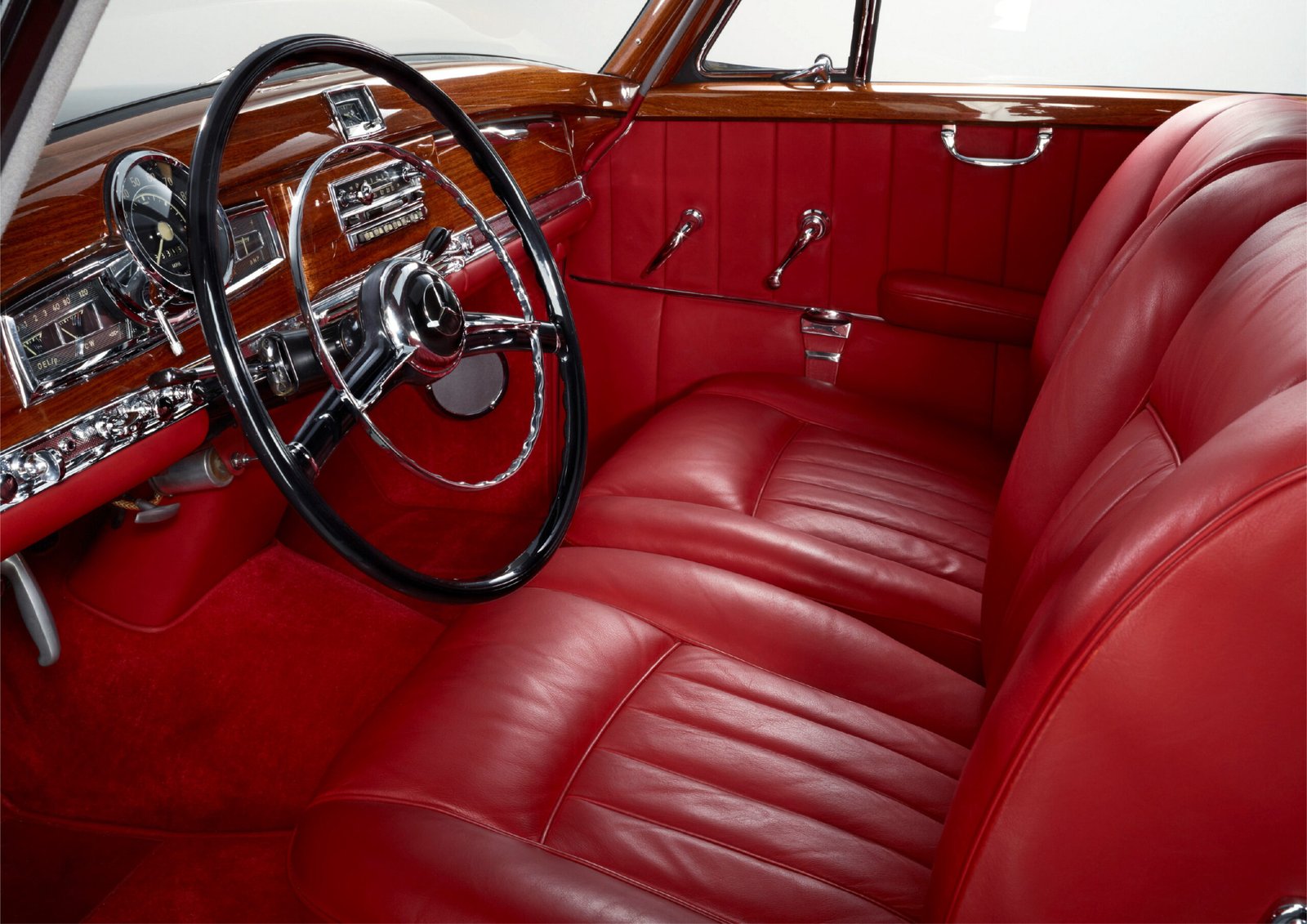 Mercedes-Benz 300 Sc Coupe of Kolaha Collection Vintage Cars