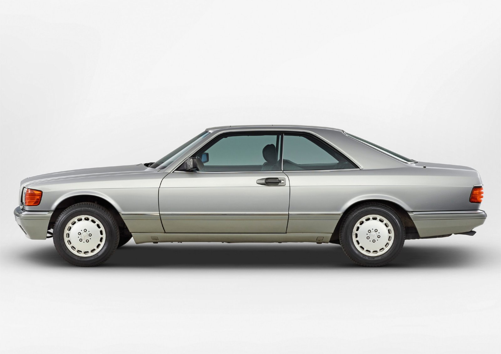 Mercedes-Benz 560 SEC of Kolaha Collection Vintage Cars