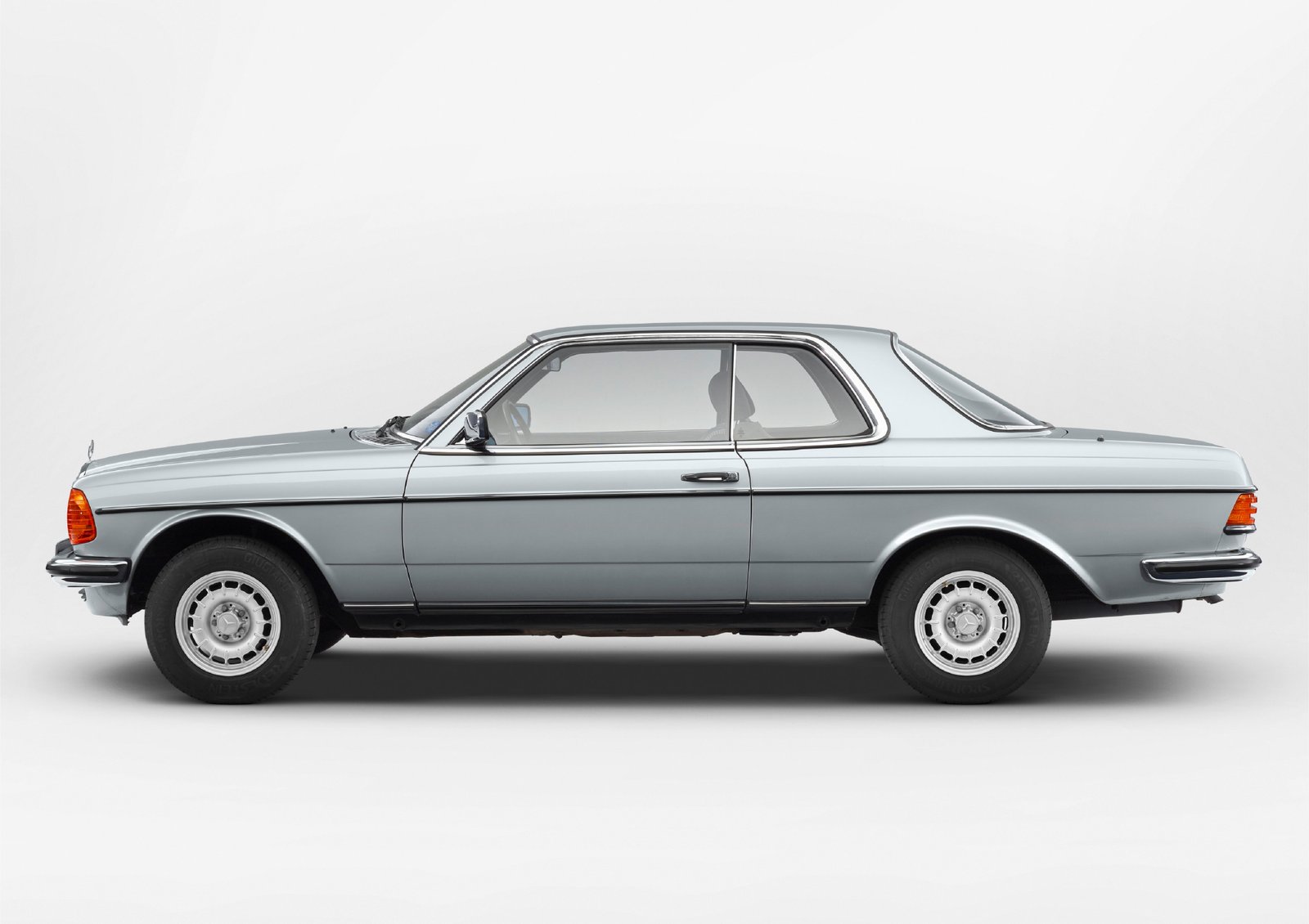 Mercedes-Benz 280 CE of Kolaha Collection Vintage Cars