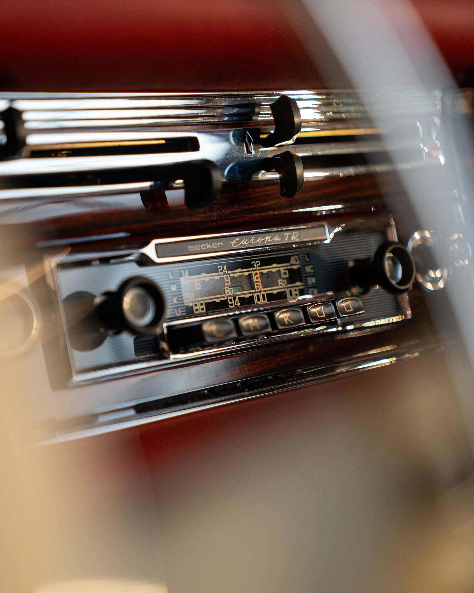 Mercedes-Benz 300 SE of Kolaha Collection Vintage Cars