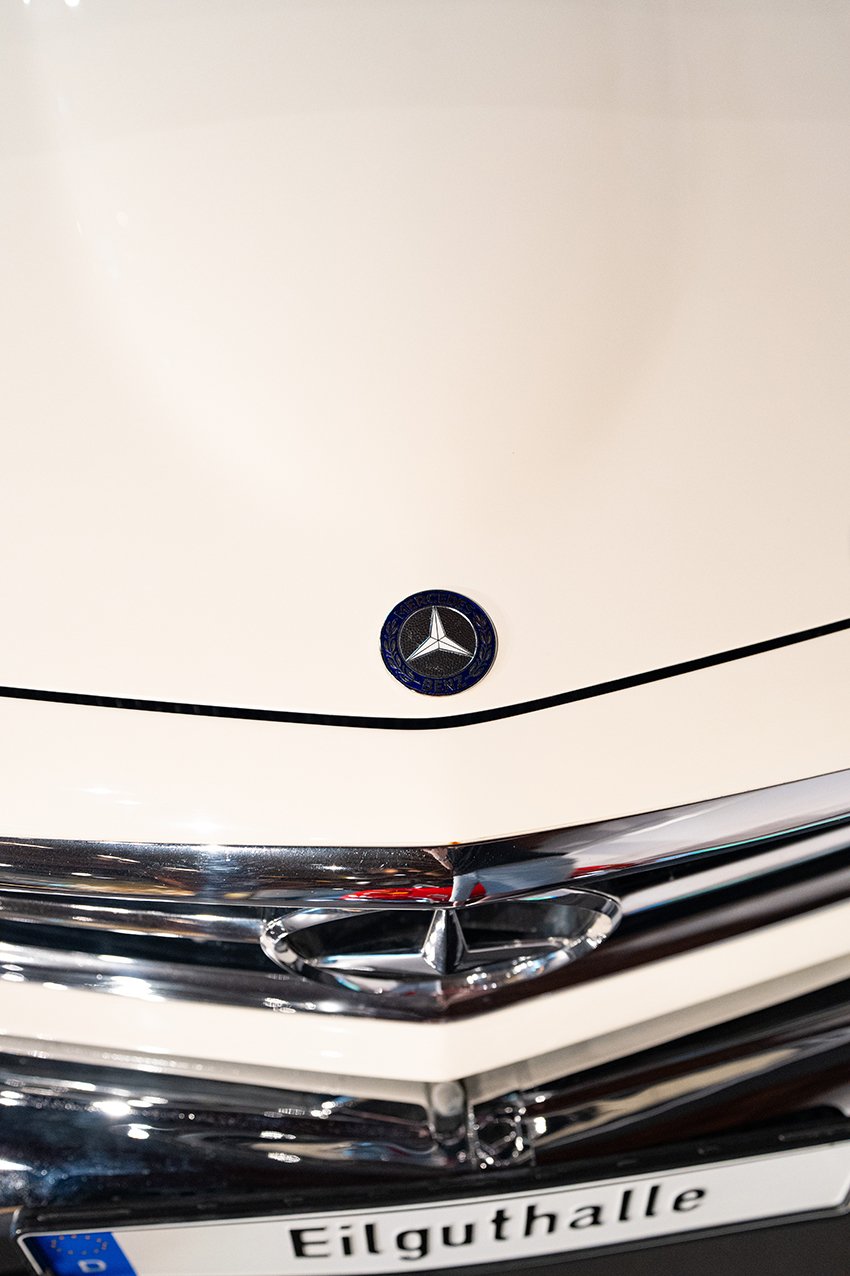 Mercedes-Benz 280 SL of Kolaha Collection Vintage Cars