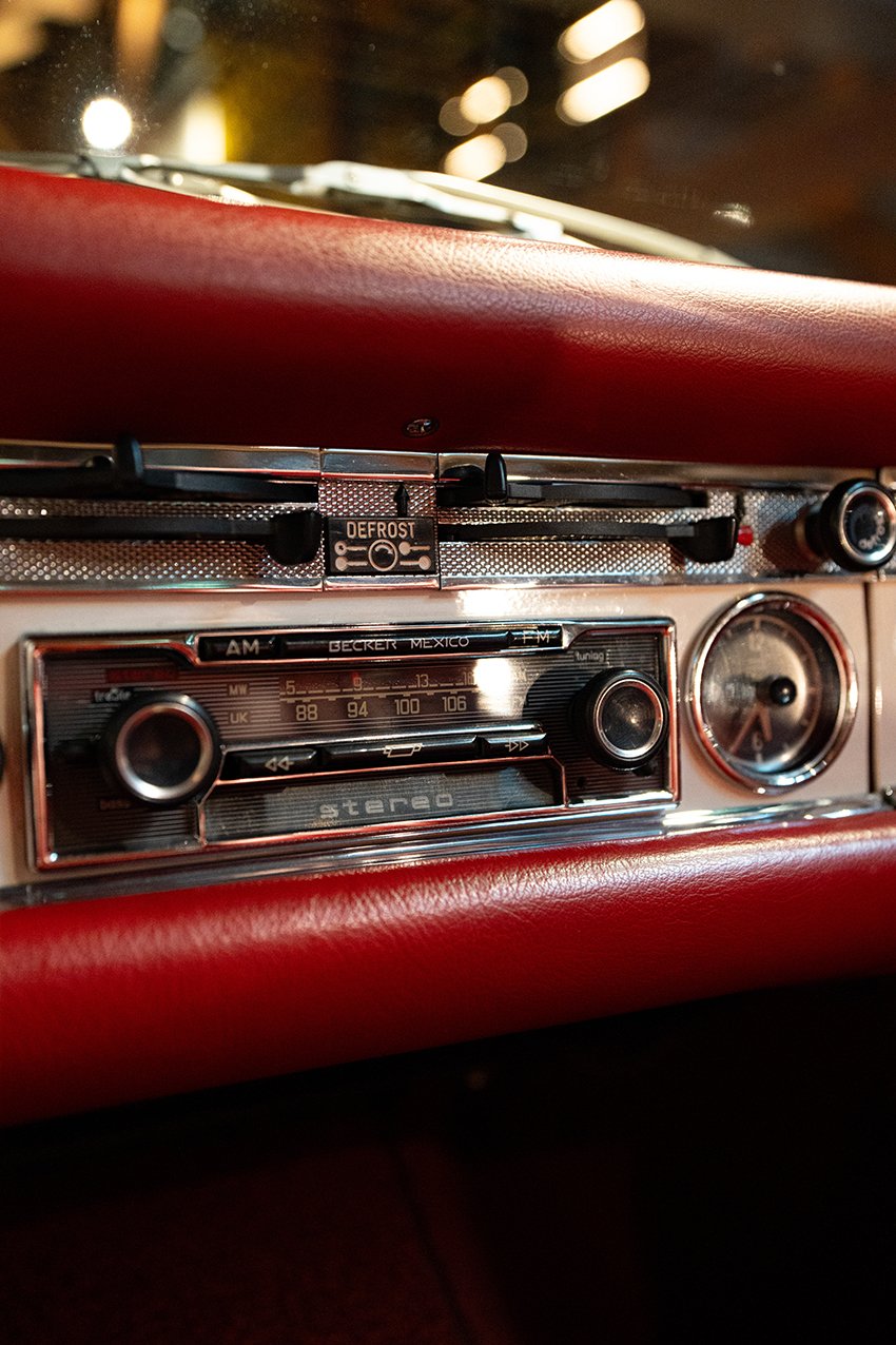 Mercedes-Benz 280 SL of Kolaha Collection Vintage Cars