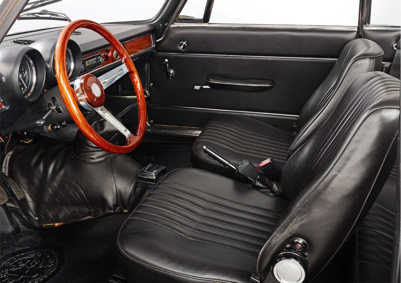 Alfa Romeo 1300 GT of Kolaha Collection Vintage Cars