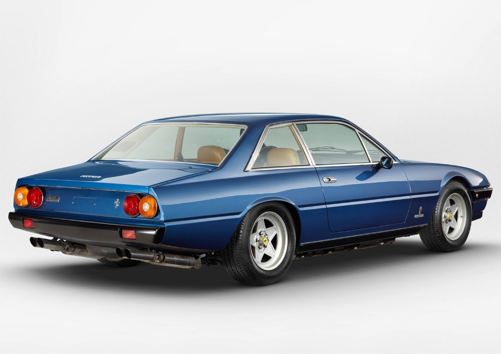 Ferrari 400 i of Kolaha Collection Vintage Cars