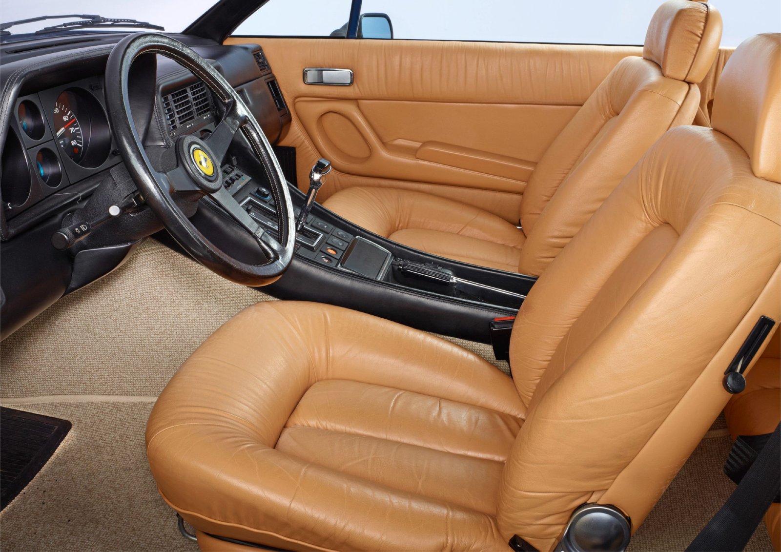 Ferrari 400 i of Kolaha Collection Vintage Cars