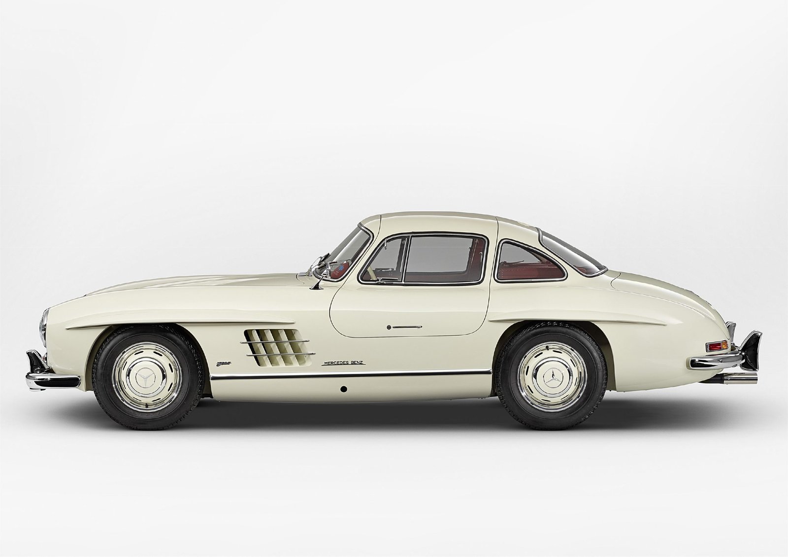 Mercedes-Benz 300 SL Gullwing of Kolaha Collection Vintage Cars