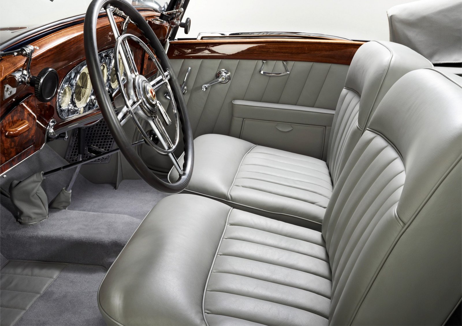 Mercedes-Benz 500 K of Kolaha Collection Vintage Cars