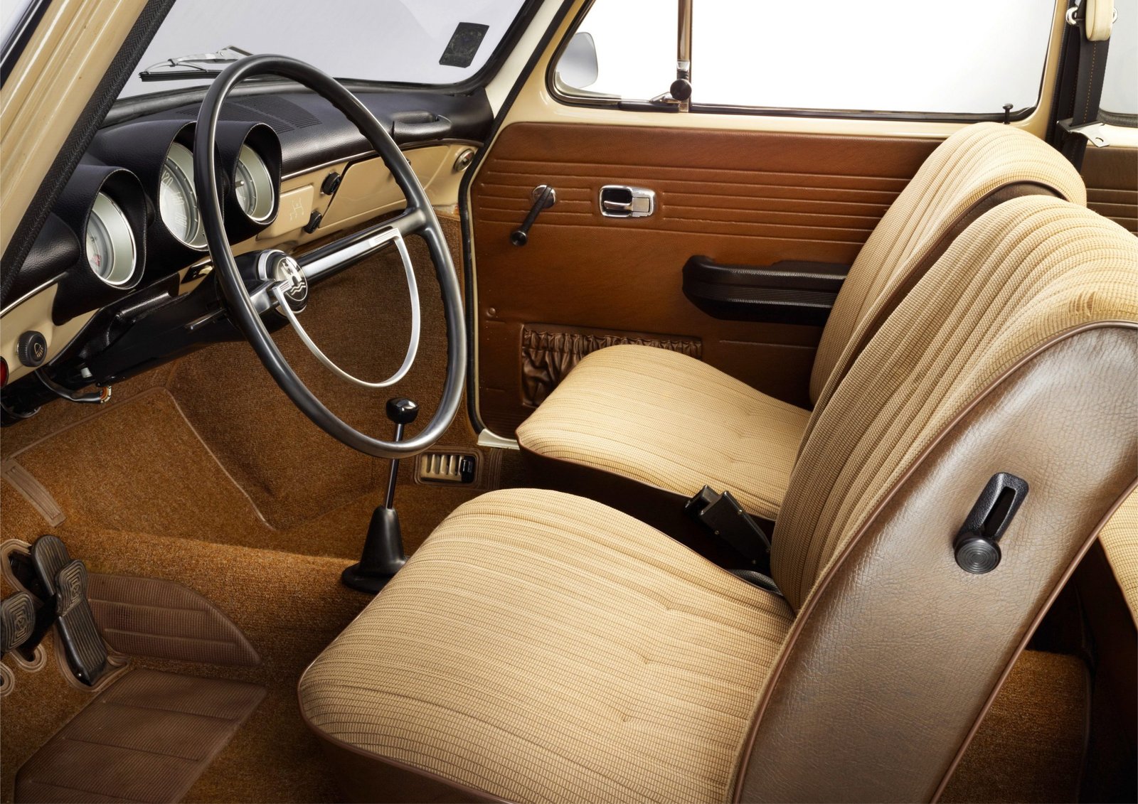 VW 1600 Limousine of Kolaha Collection Vintage Cars